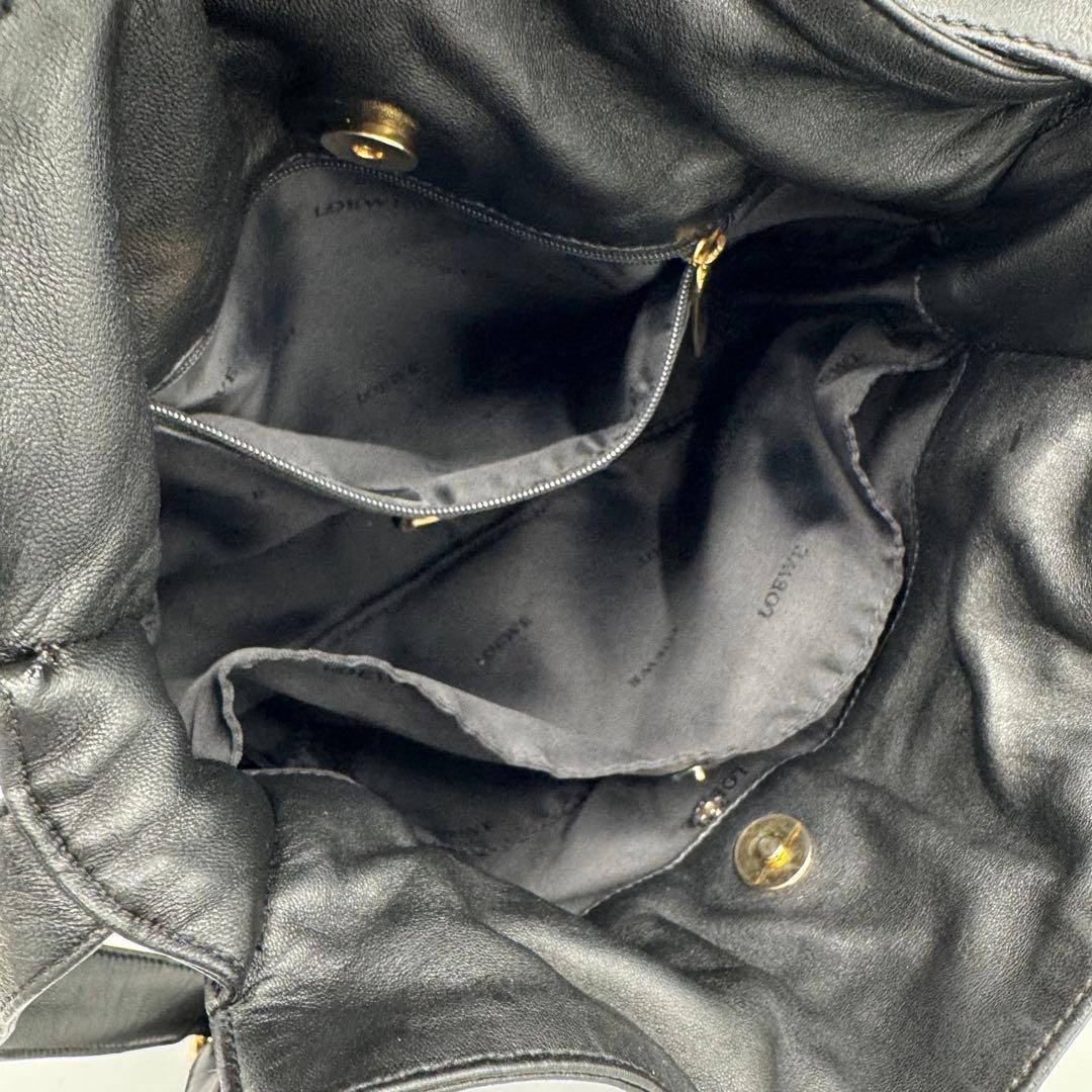 ロエベ フラメンコ アナグラム ナッパレザー ショルダーバッグ 巾着 ブラック