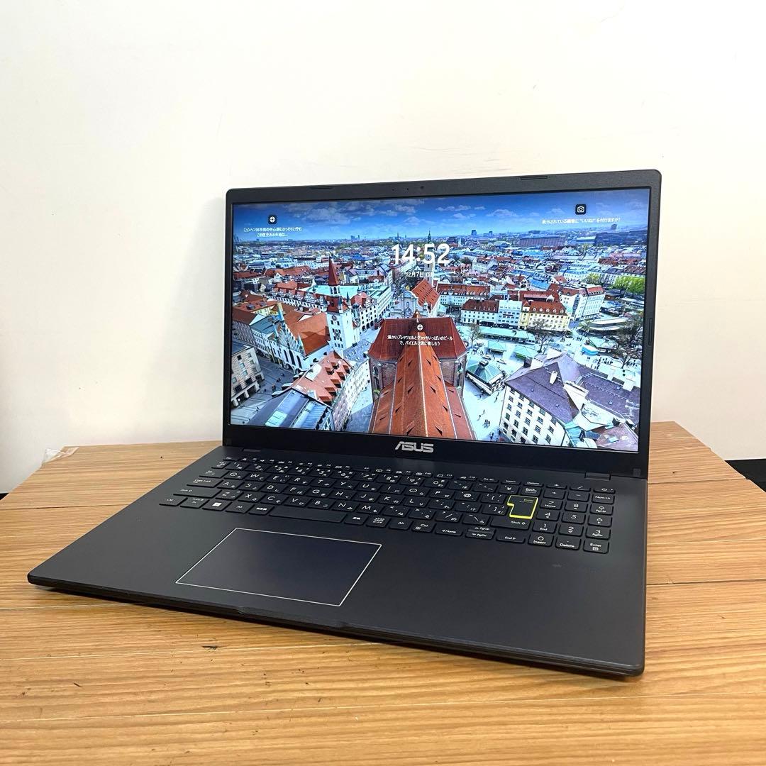 設定済み2022モデルSSD⭐️ダークブルー⭐️カメラ⭐️win11 オフィス 設定済み2022モデルSSD⭐️ダークブルー⭐️カメラ⭐️win11 オフィス