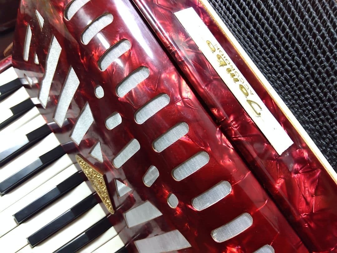 メンテ完了品】 トンボ アコーディオン No.28 赤（即演奏可）ケース付