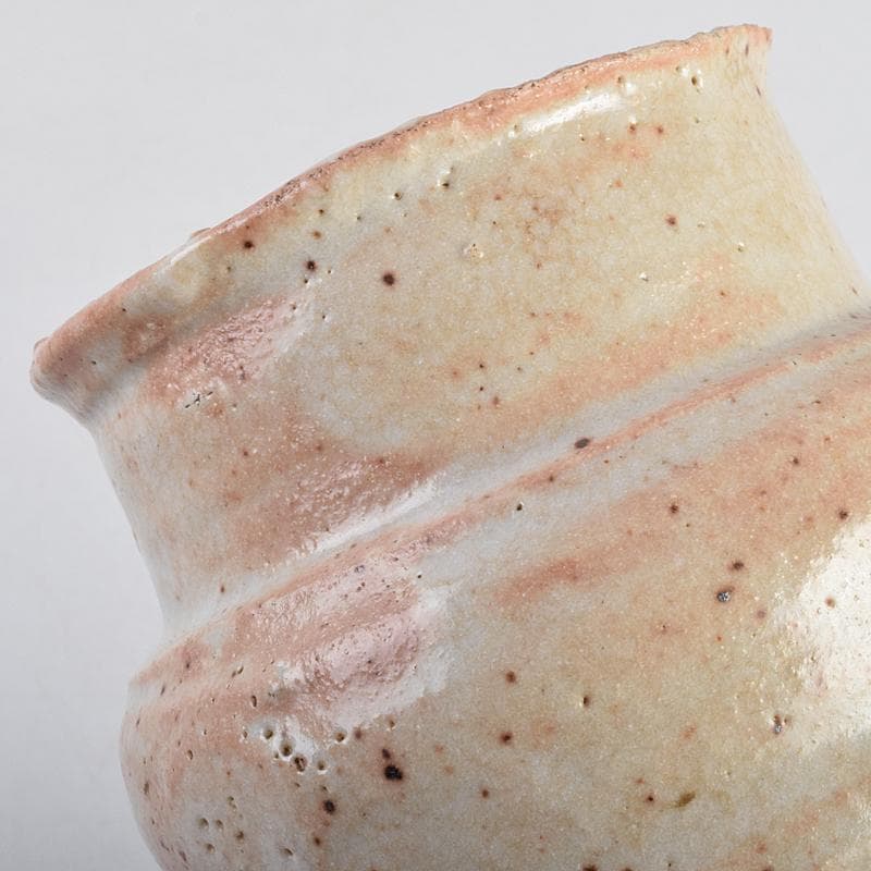 瀬戸焼 加藤重高作 志野花生 共箱 C R9115