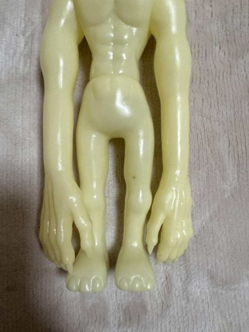 マーミット ホプキンスビルの宇宙人 エイリアン 蛍光ソフビ製 蓄光