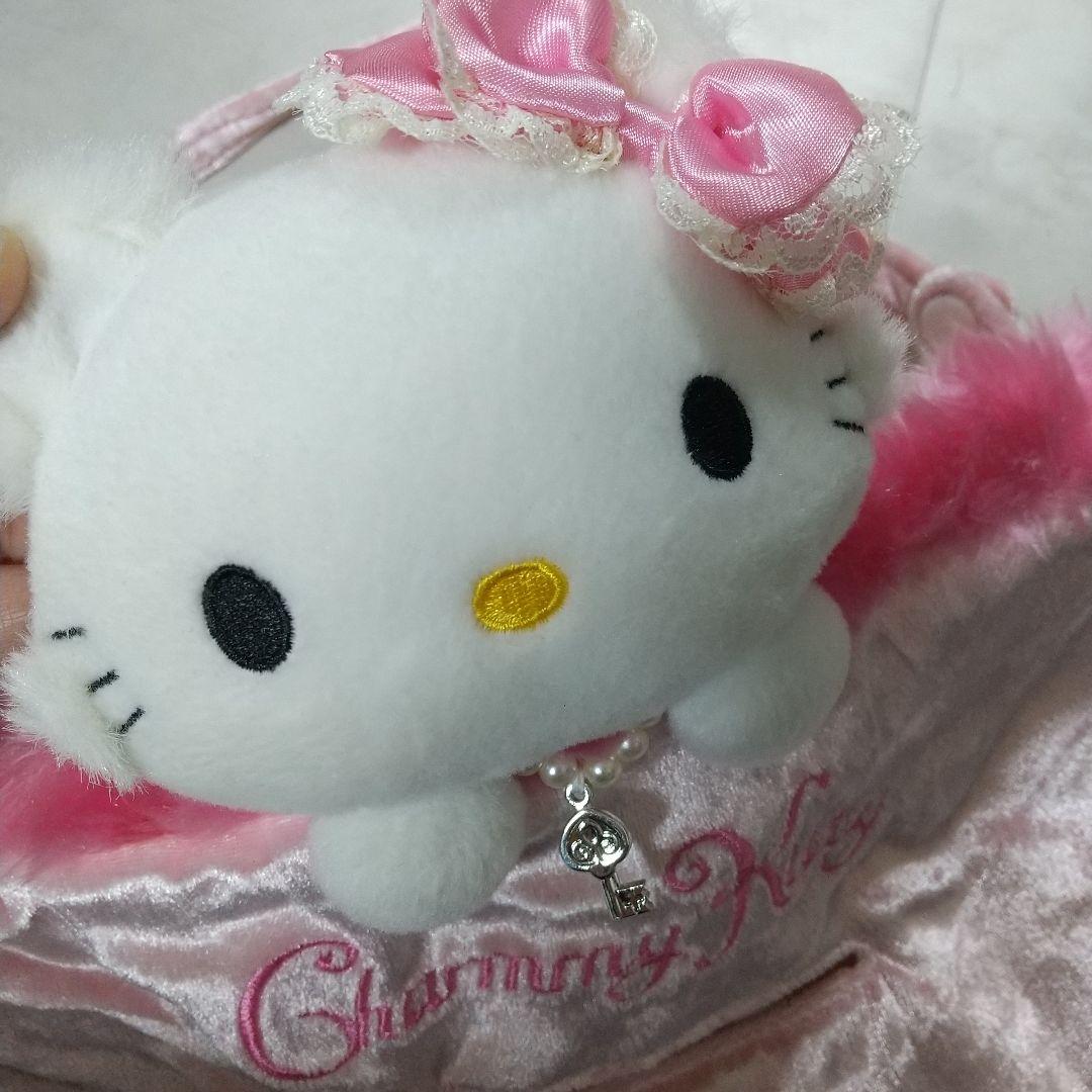 ハローキティ　チャーミーキティ　テッシュケース