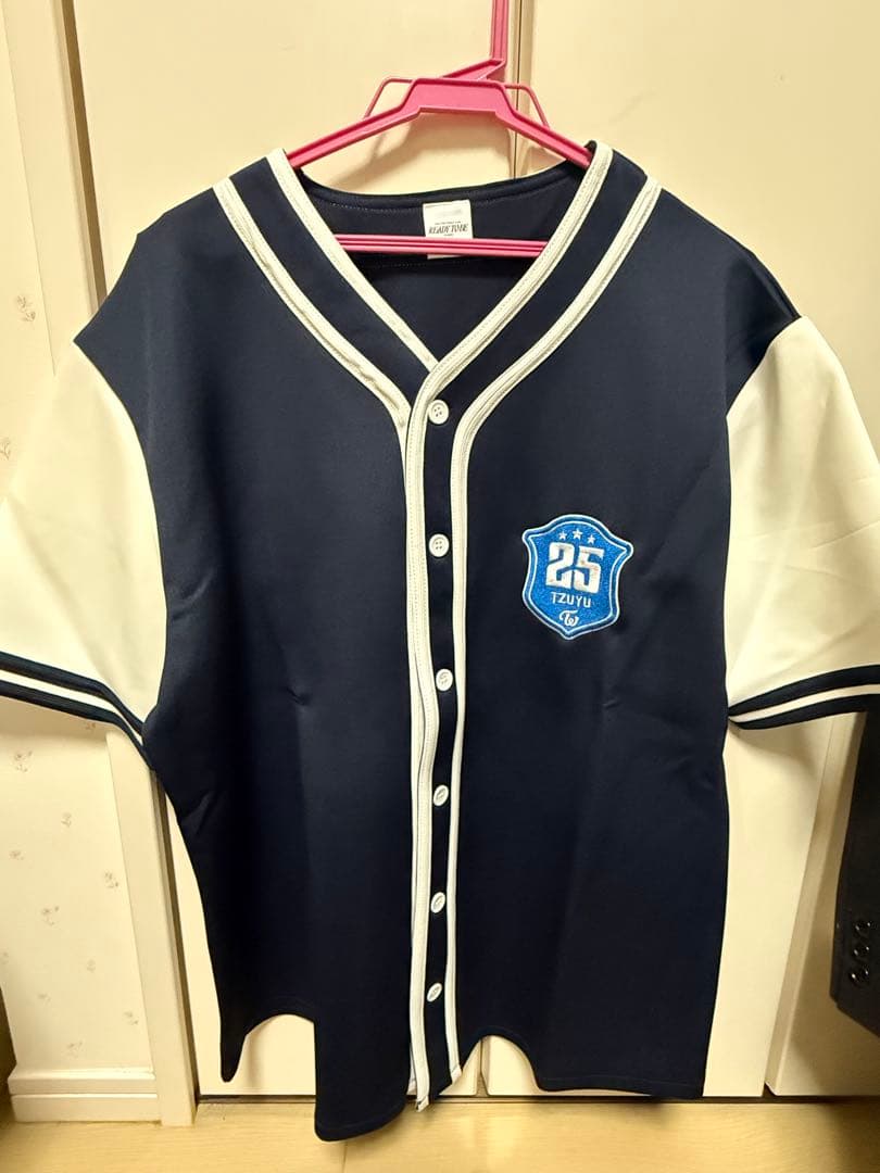 twice ユニフォーム ツウィ ready to be