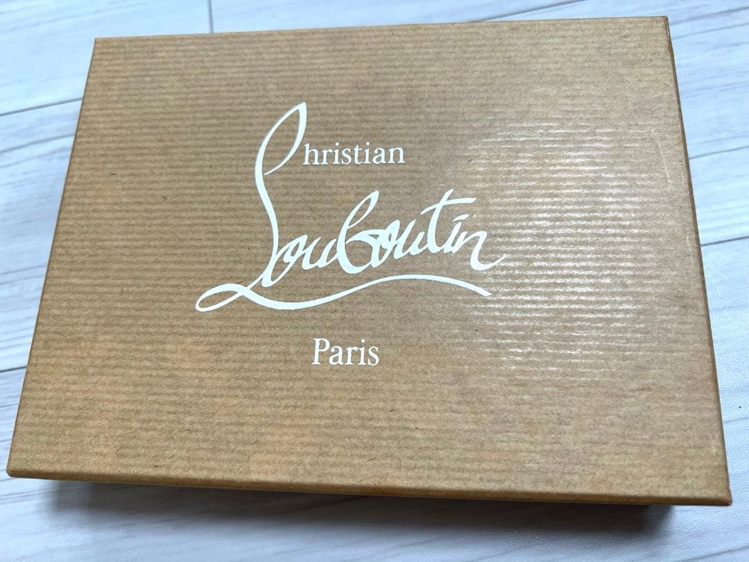 【Christian Louboutin】クリスチャンルブタン ケース