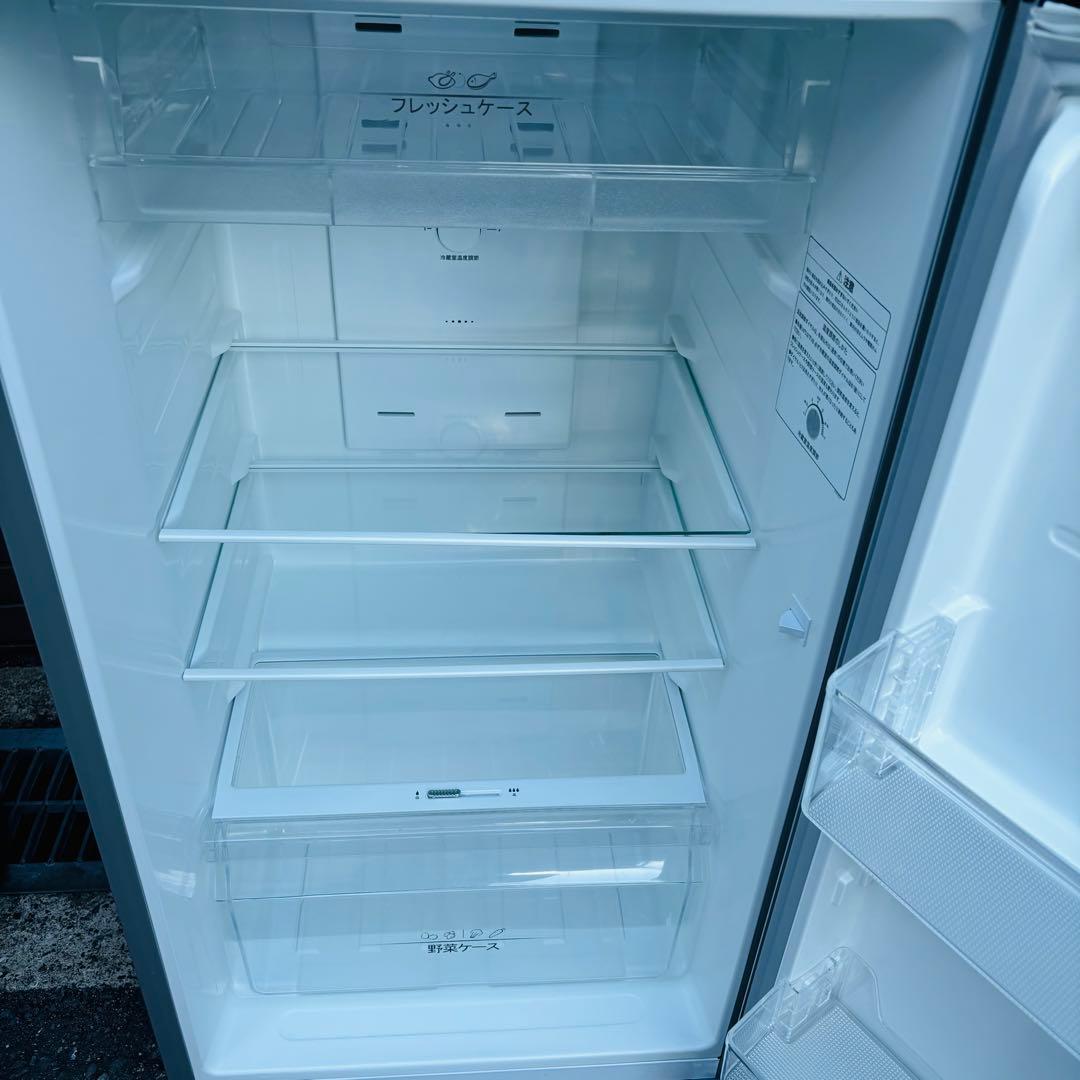 Hisense 227L 冷凍冷蔵庫 HR-B2302 2020年製