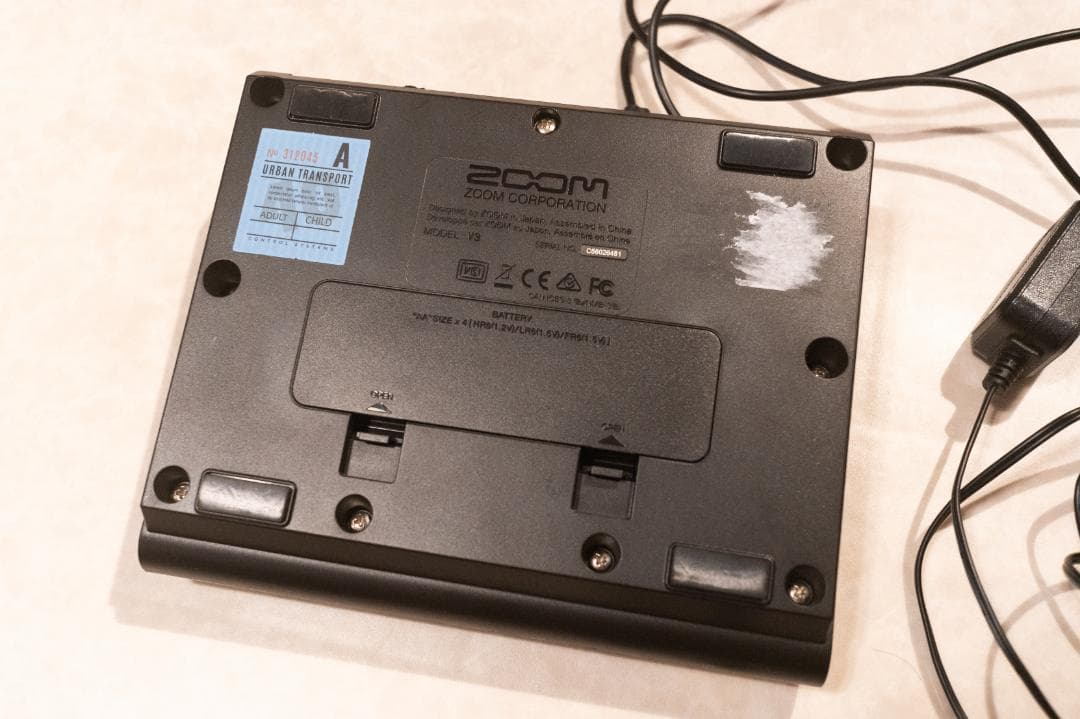 ZOOM ズーム マルチエフェクト ボーカルプロセッサ V3