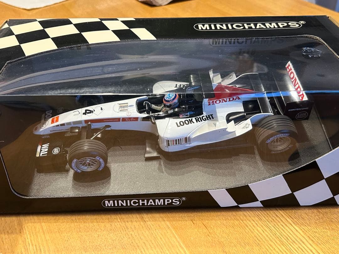 MINICHAMPS 1:18 B.A.R HONDA 2005 佐藤琢磨