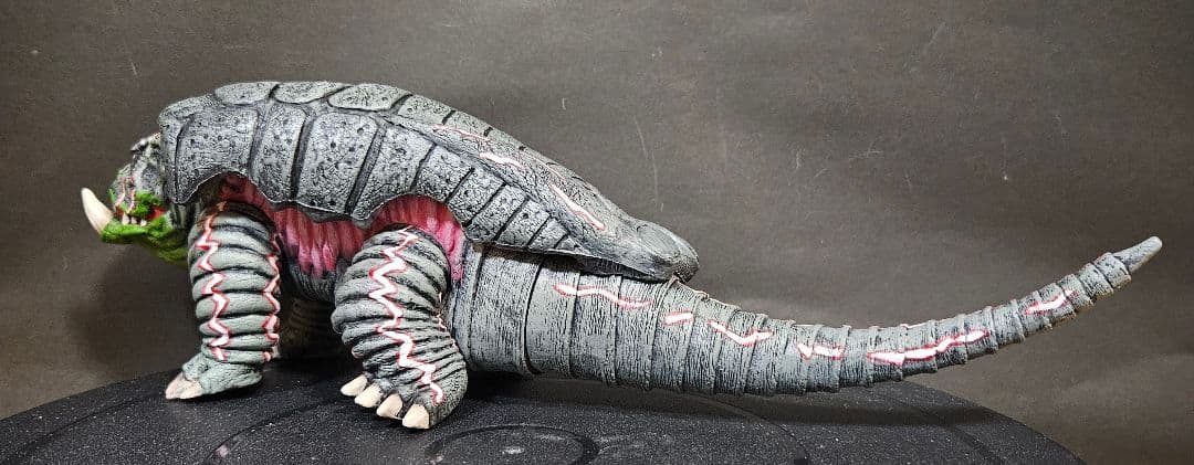 ウルトラ怪獣ソフビ　パワードケムラー　リペイント完成品