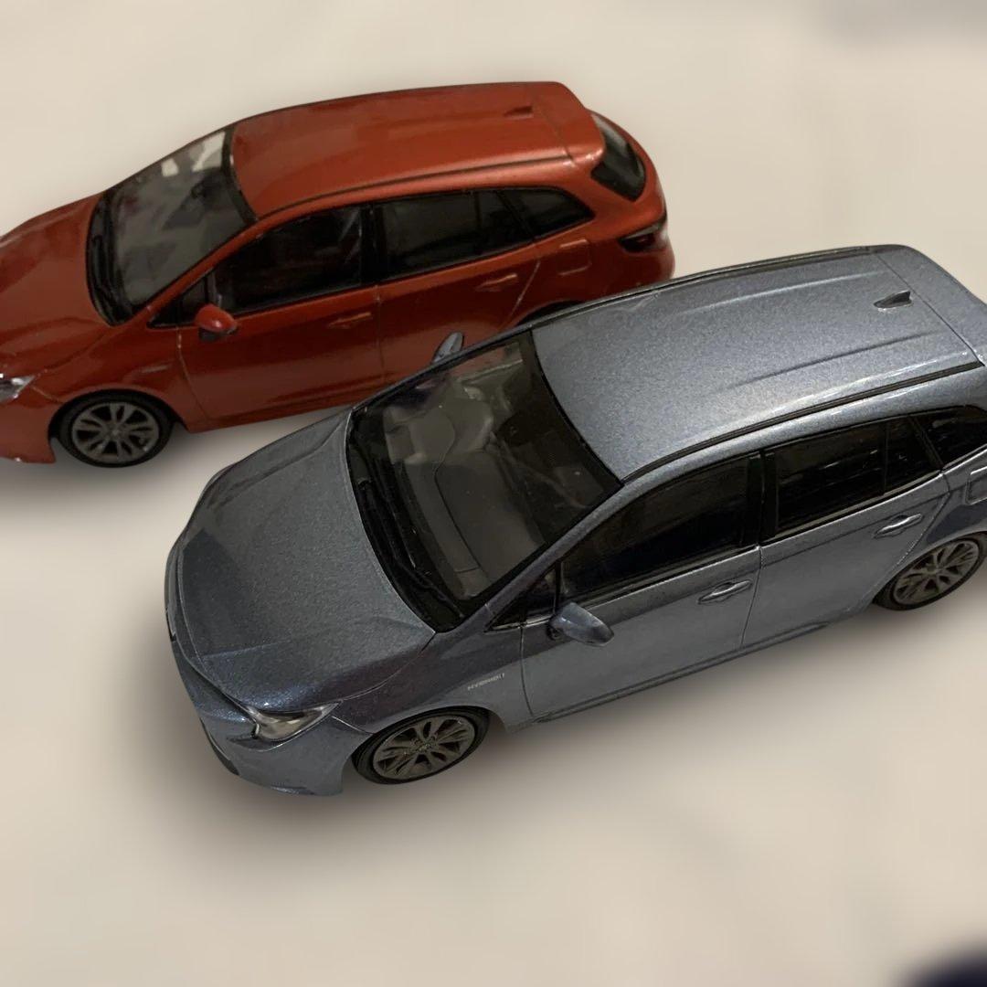 トヨタカローラツーリング、カローラ　カラーサンプル用ミニカー　1/30非売品