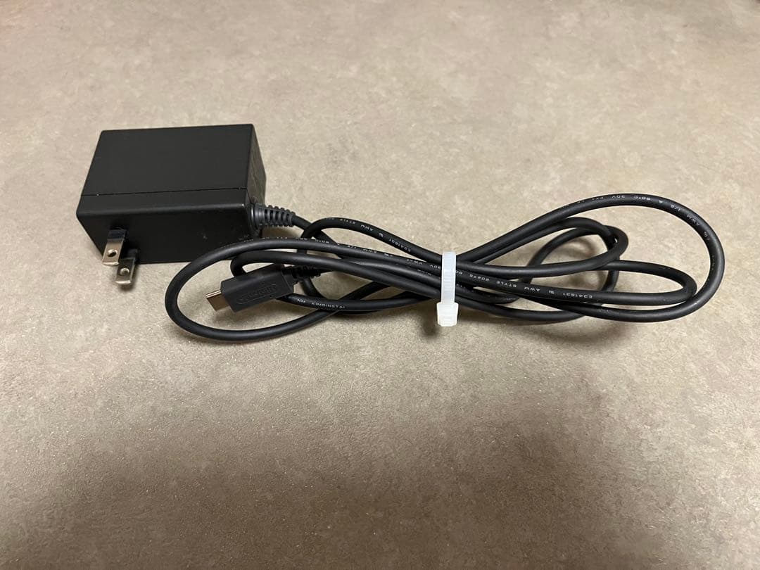 Nintendo Switch 本体+付属品　ブラック　中古　美品