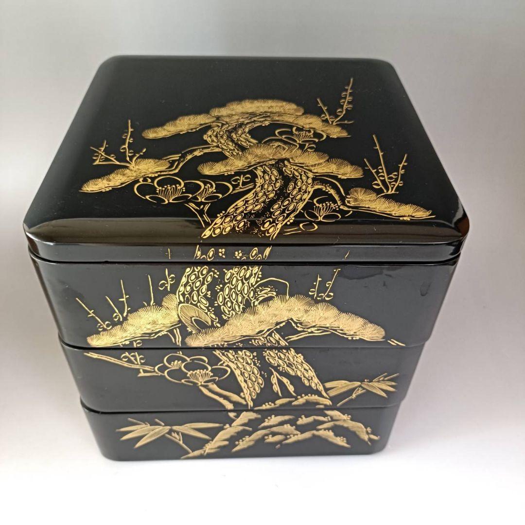 特注 高級 輪島塗 本堅地 三段重 松竹梅沈金 蓋裏家紋入 漆器