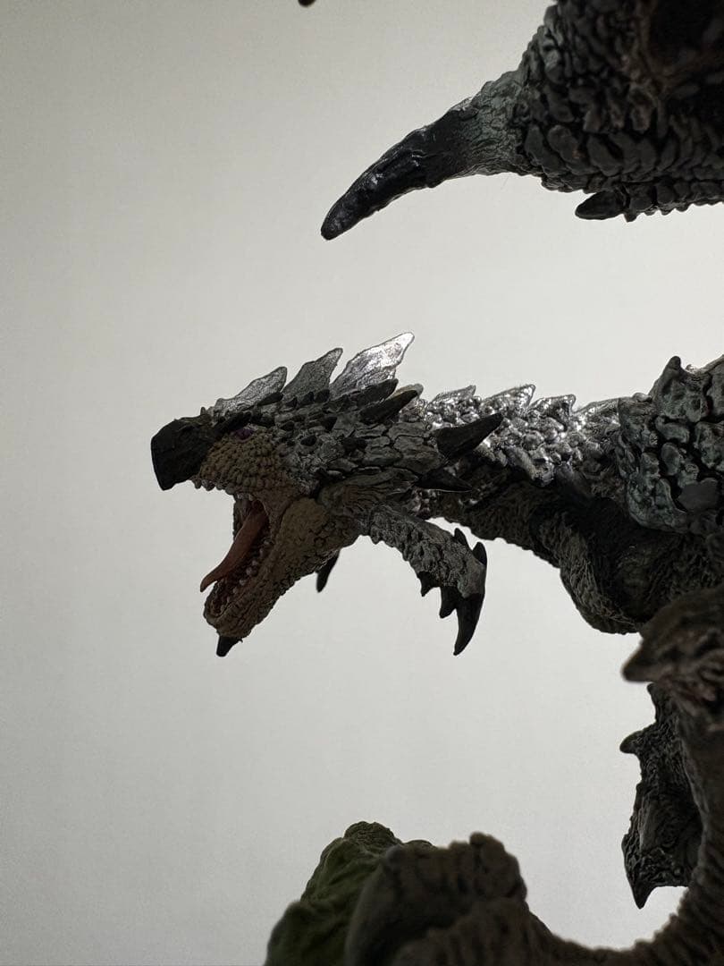 リオレウス希少種　CFBクリエイターズモデル モンスターハンター