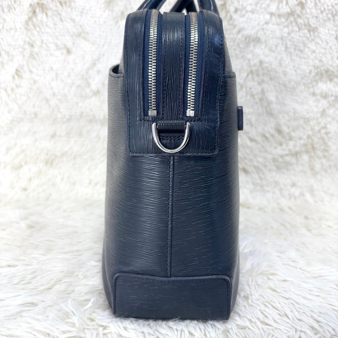 ペッレモルビダ 2室 キャピターノ ブリーフケース ビジネスバッグ レザー 紺