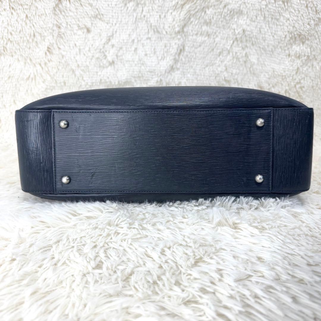 ペッレモルビダ 2室 キャピターノ ブリーフケース ビジネスバッグ レザー 紺