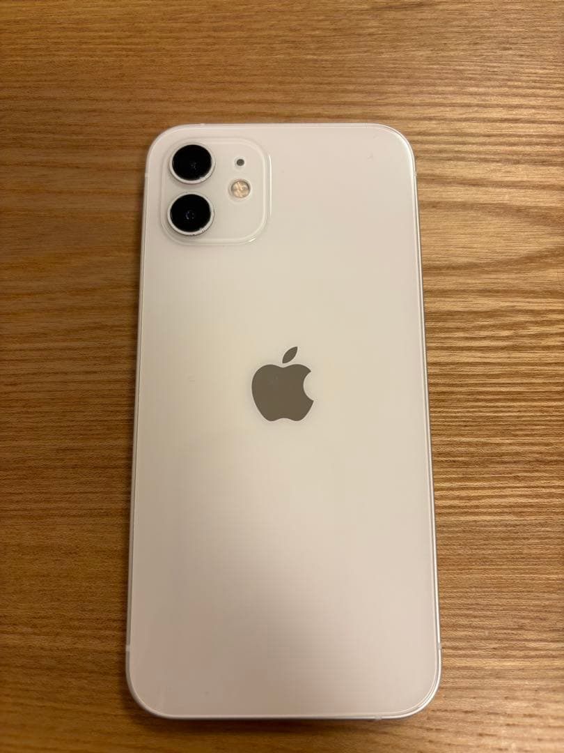 美品】Apple iPhone12 ホワイト 本体