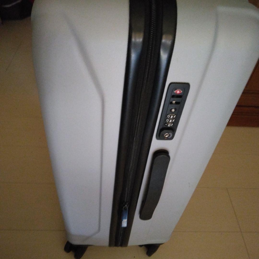 Brjd3 大型スーツケース 63L オフホワイトの通販はau PAY マーケット
