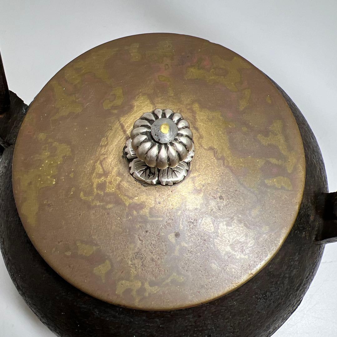 平安祥雲堂造 銀象嵌、銀摘鉄瓶 1530g 高約22㎝ 東Y7-1105☆2F