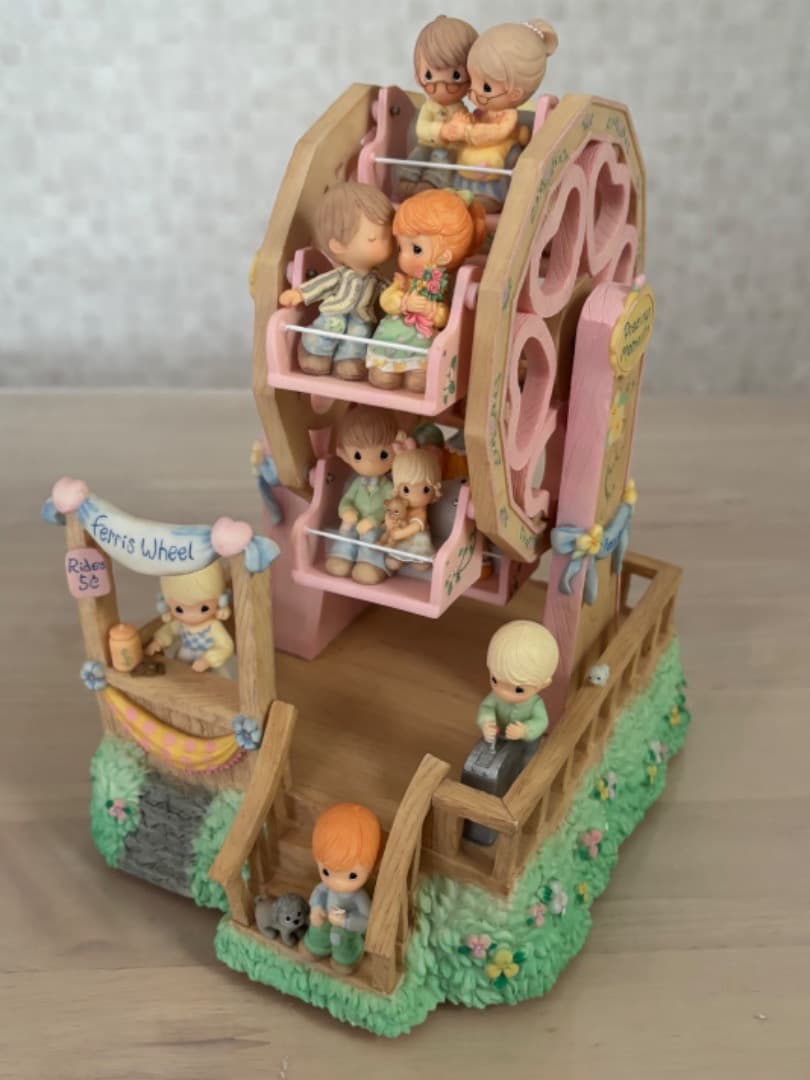 プレシャスモーメント Precious Moments 観覧車 オルゴール 置物