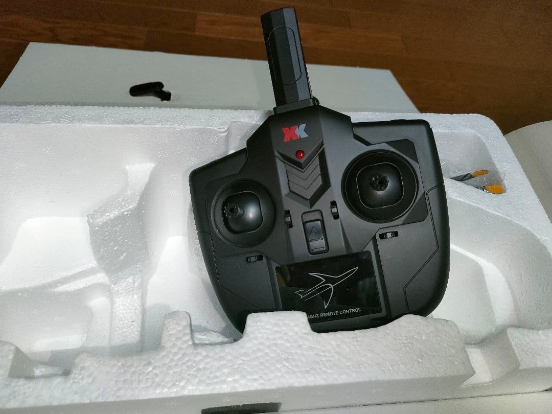 XK A500 QF4U コルセア　ラジコン飛行機