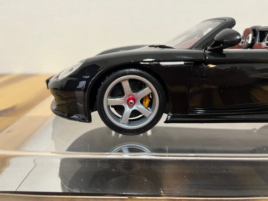 状態良し】 ポルシェ カレラGT 1/18 ブラック 箱付き