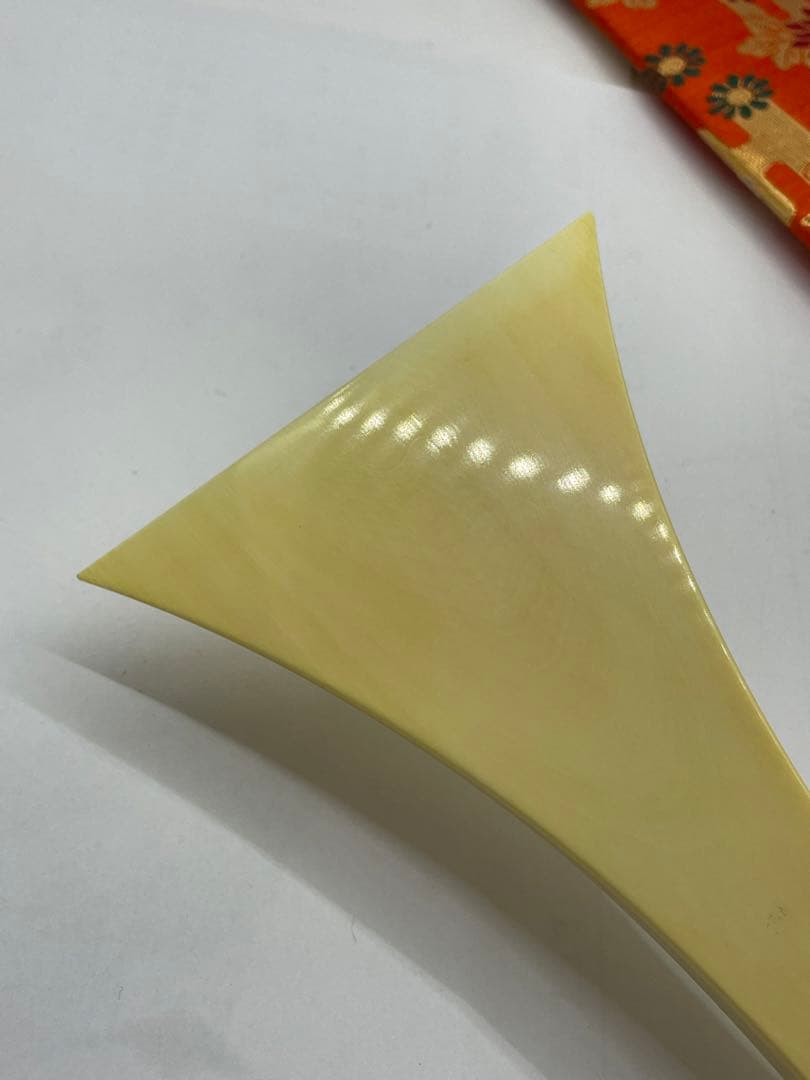 天然素材　バチ　重さ約　100g