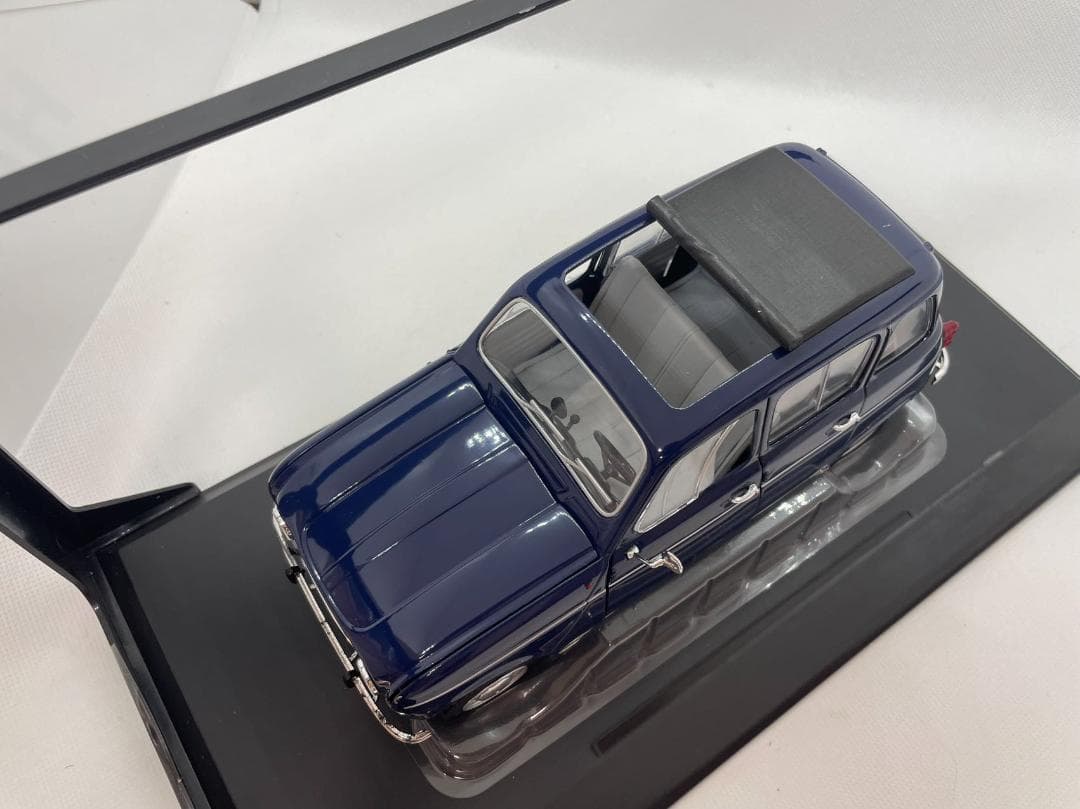 201-014 ノレブ 1/18 ルノー 4 1965 Blue