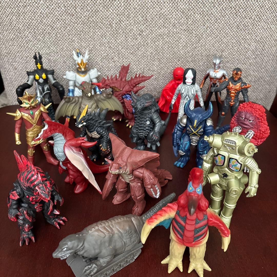 1022) 当時物 ウルトラマン 怪獣 フィギュア ソフビ まとめ売り