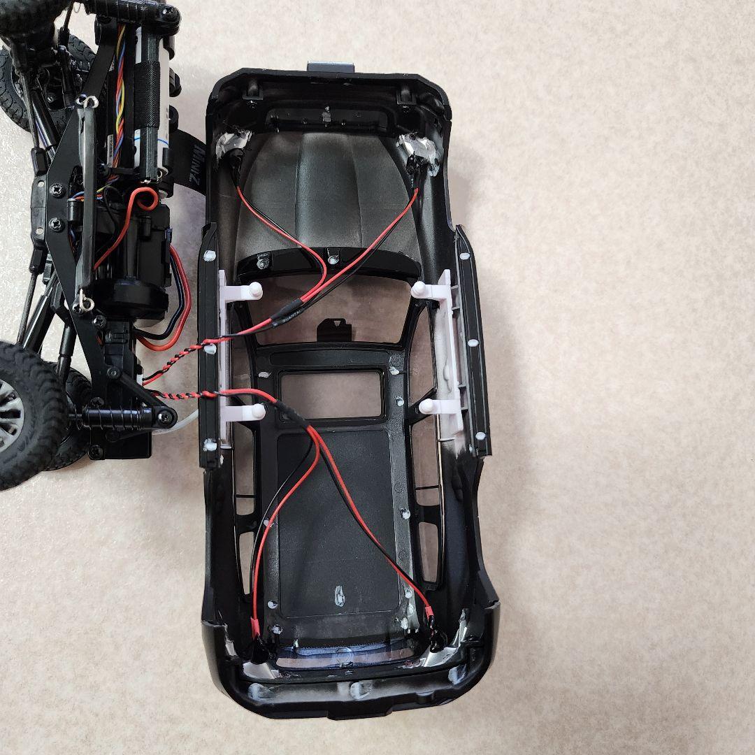 ミニッツ4x4 ランドクルーザー300 ブラック LED付き レディセット