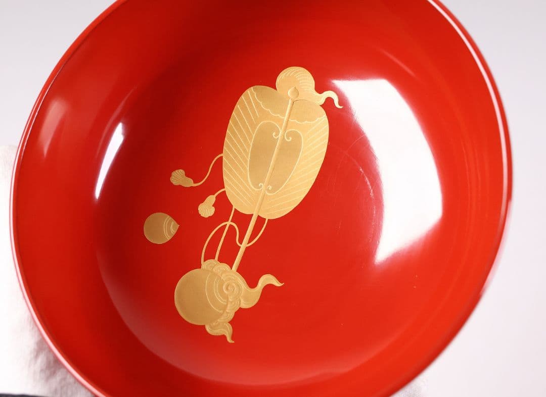 【MB36】輪島塗 宝尽くし金蒔絵 朱塗椀 三客 小槌 軍配 霊芝 木製漆器