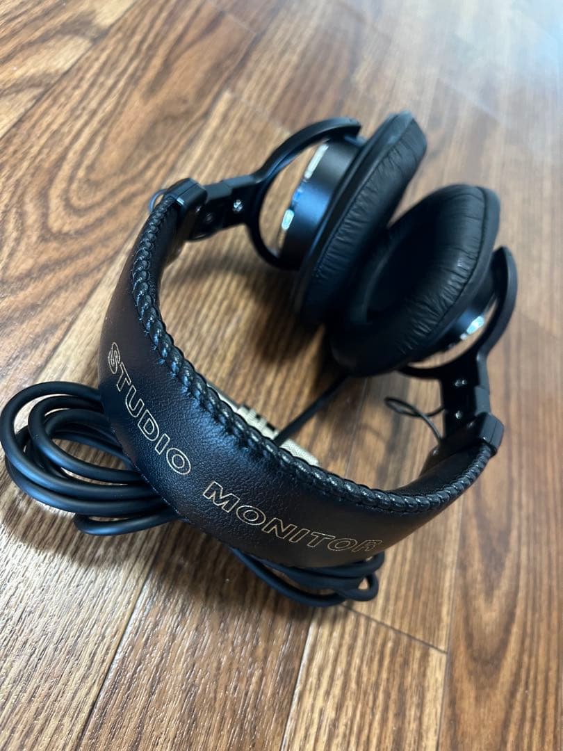SONY MDR-CD900ST 新品未使用品です。