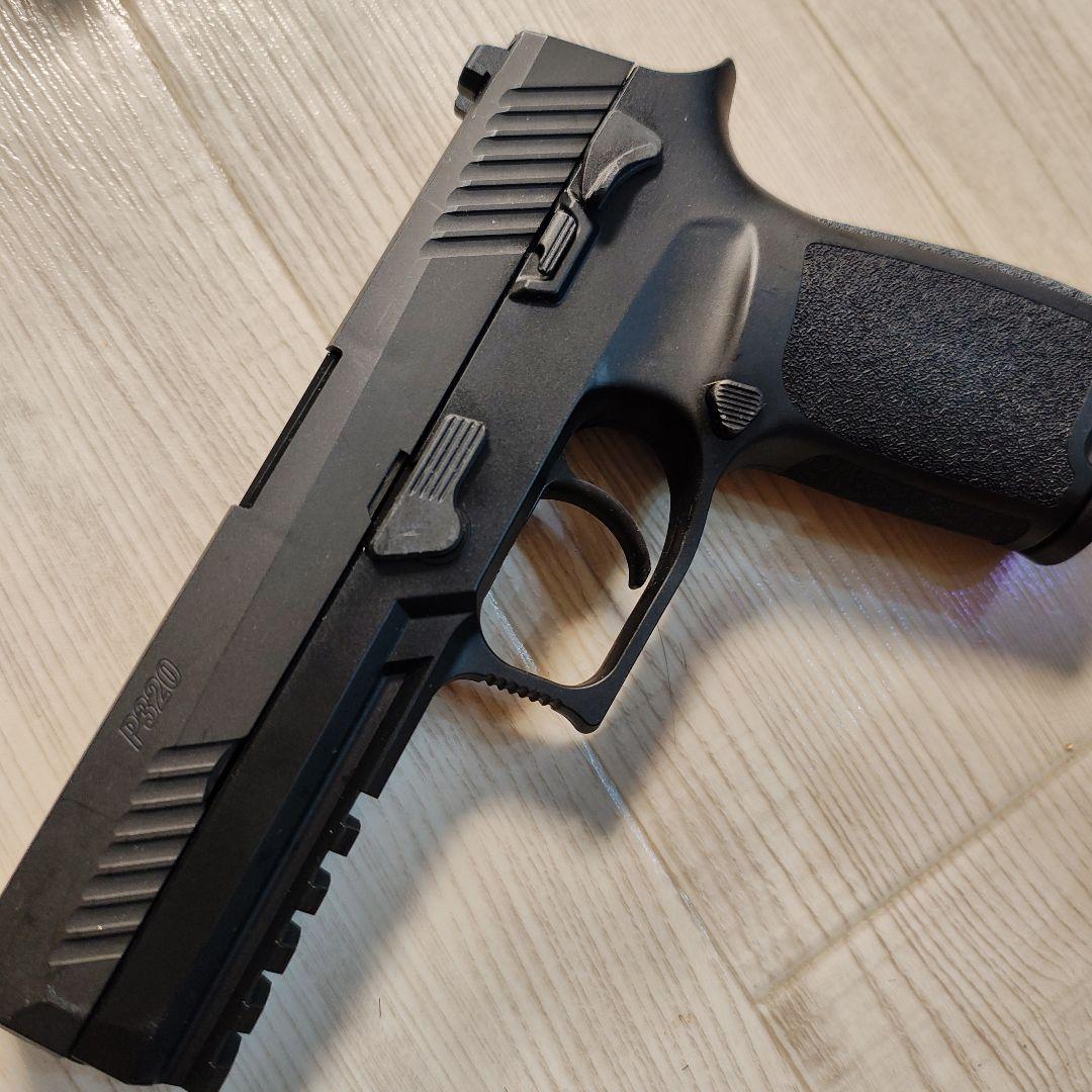 東京マルイ P320 FULL SIZE ガスブローバック