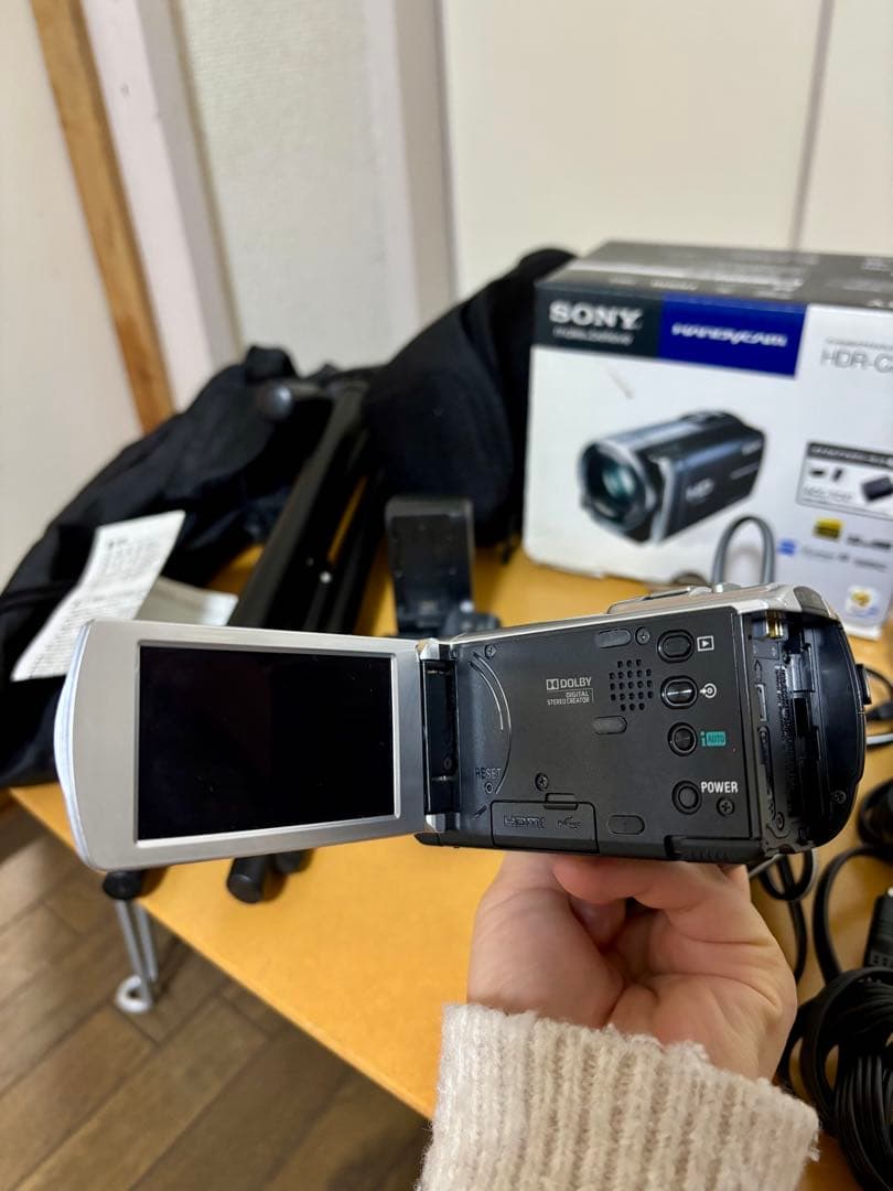 SONY HDR-CX170 ビデオカメラ 【三脚・予備大容量バッテリー付き】