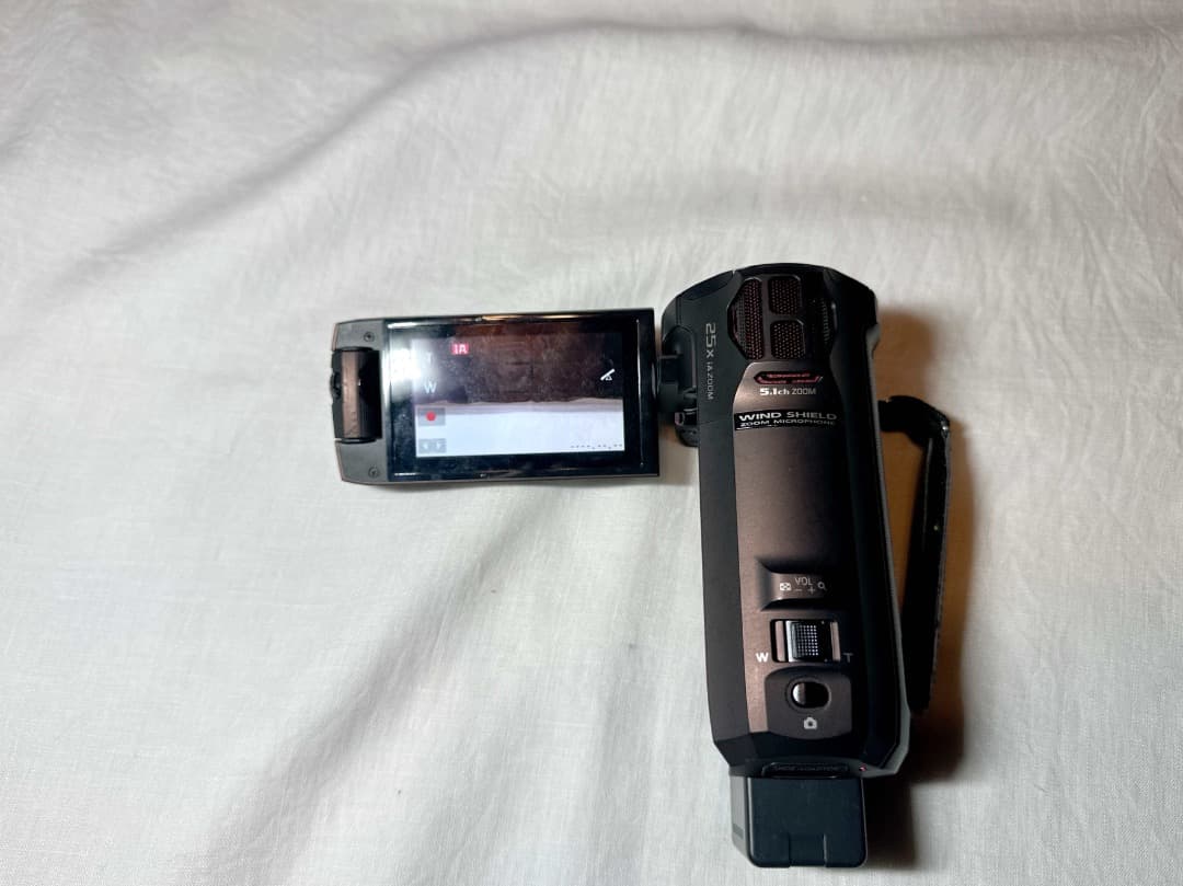 Panasonic HC-WX995M 4Kビデオカメラ（箱なし・付属品あり）