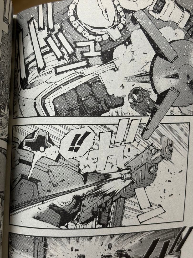 HG ドム(親衛隊仕様)塗装完成品HG ドム(親衛隊仕様)塗装完成品 HG ドム(