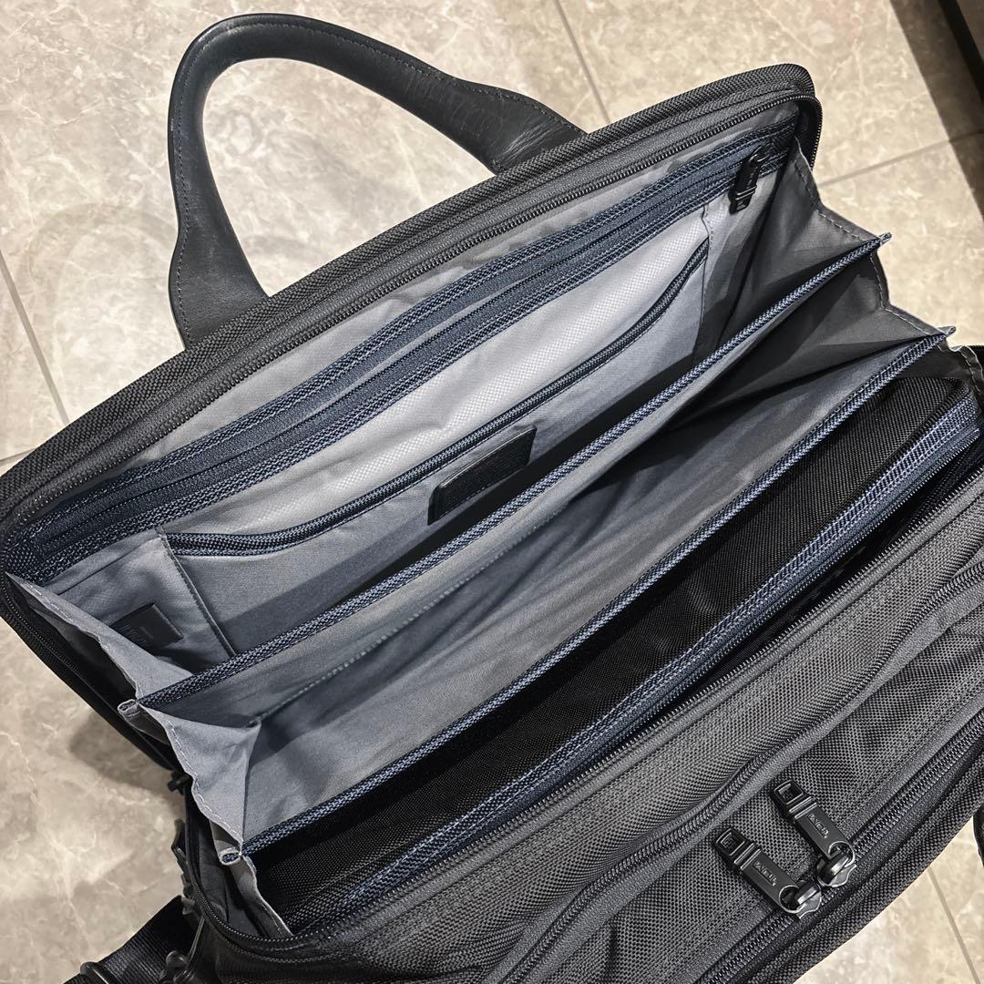 TUMI アルファ2 ビジネスバッグ 拡張機能 26141D2