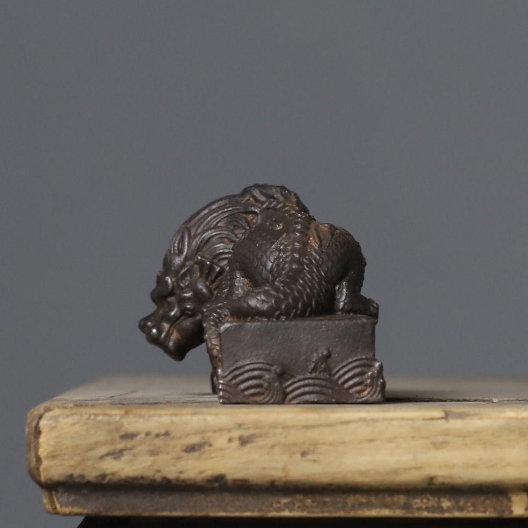 鉄器 吸水獣 避水瑞獣 文房四宝 鎮紙 書道具 装飾品 工芸品 置物