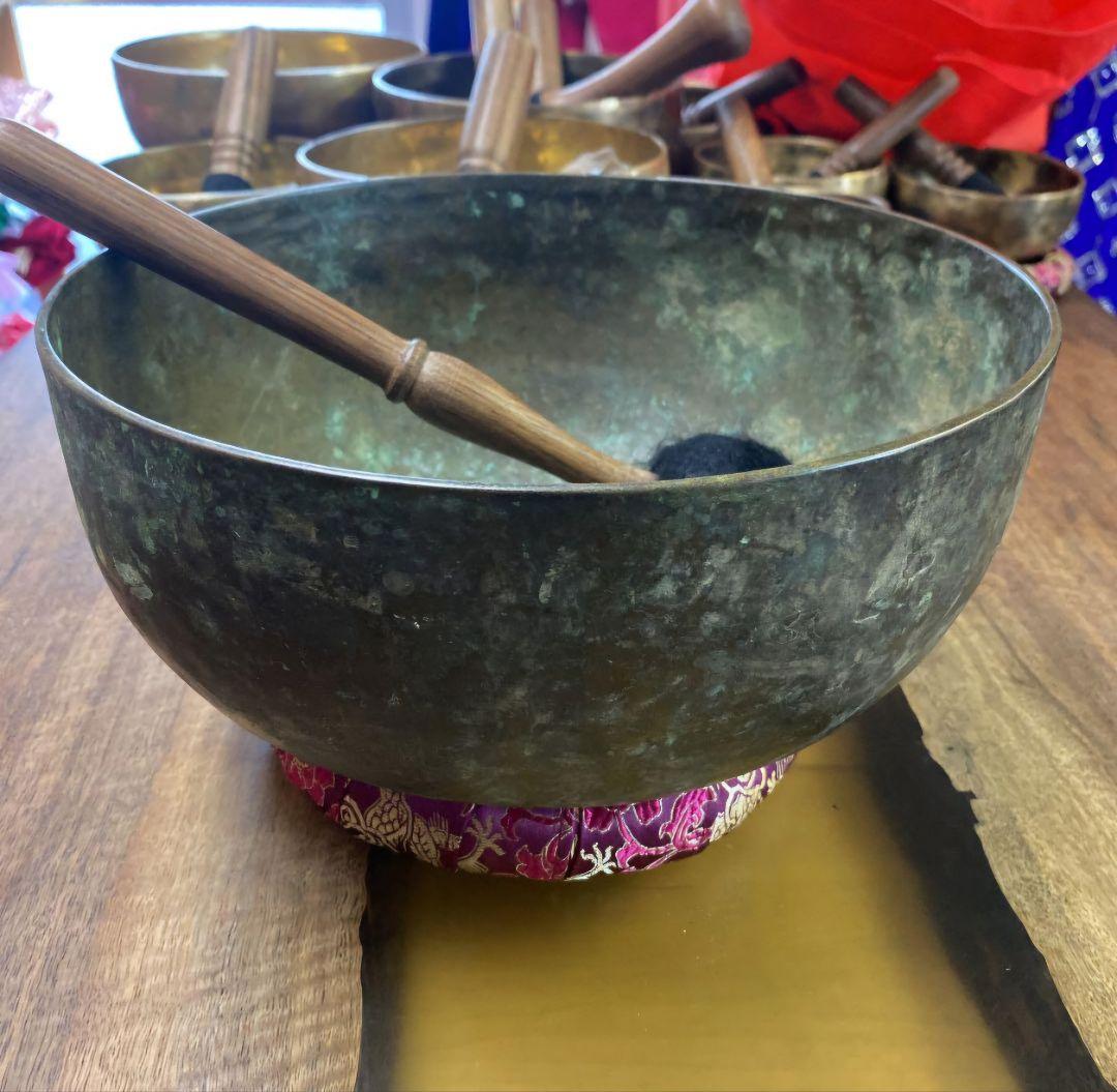 Black Friday saleシンギングボウル 23.5 cm アンティーク