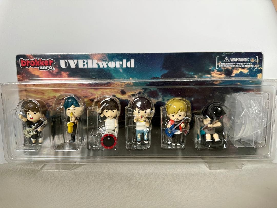 新品未使用】UVERworld × brokker zero フィギュア