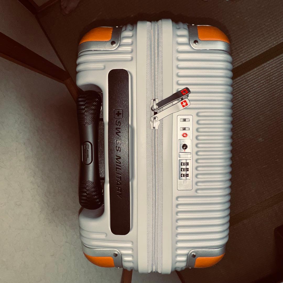 スイスミリタリー スーツケース 38.5L 機内持ち込みサイズ【美品です】