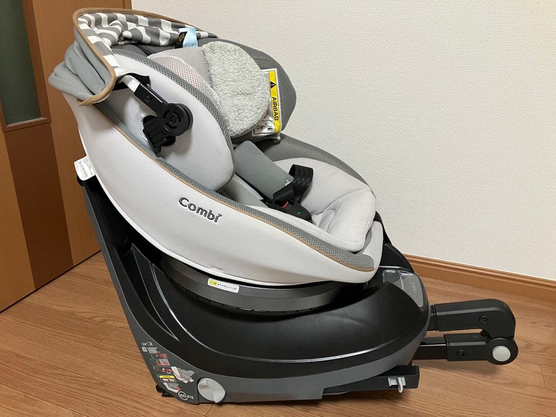 コンビチャイルドシート クルムーブスマートISOFIX Combi