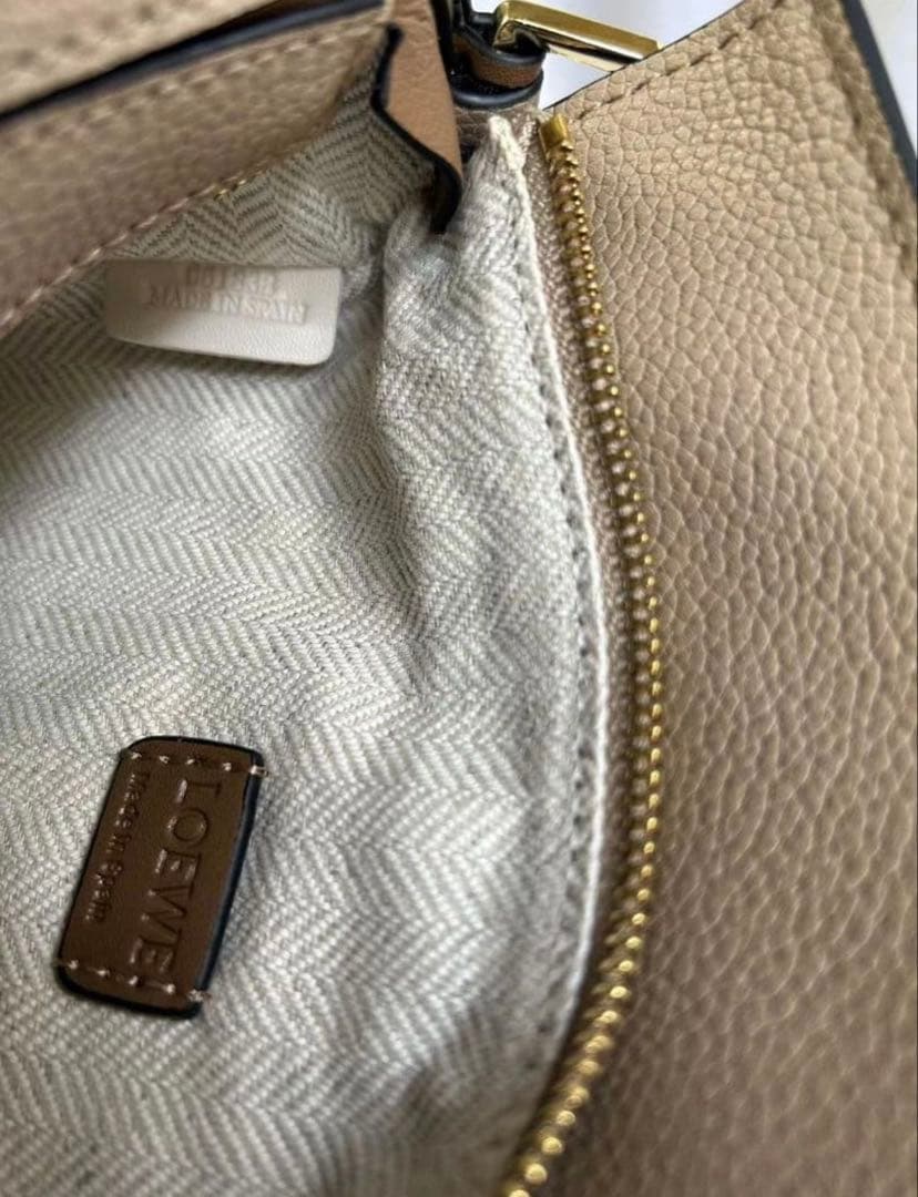 LOEWE サンド　ショルダーバッグ