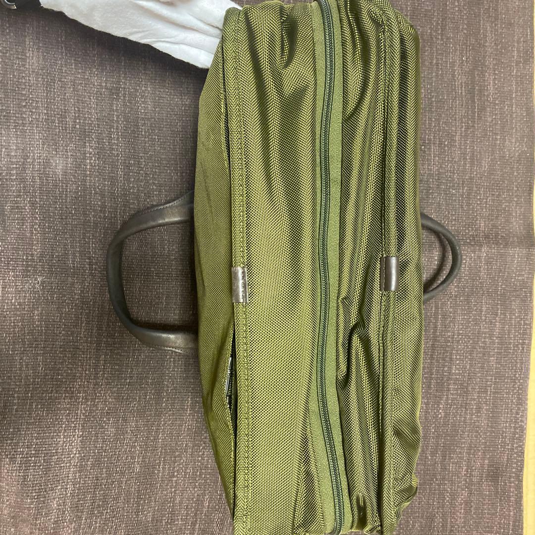 TUMI エクスパンダブル・オーガナイザー・コンピューター・ブリーフ