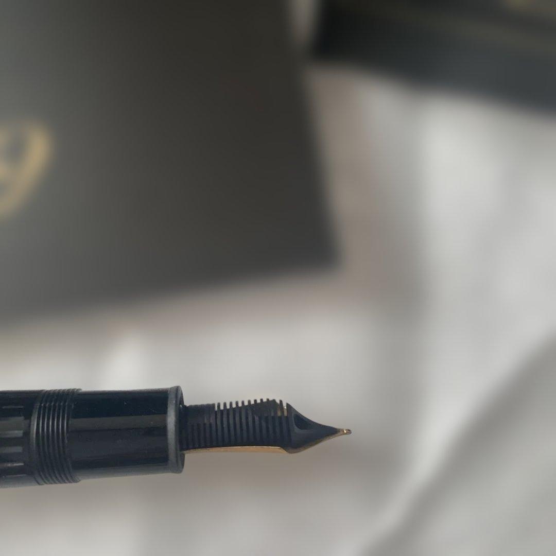 モンブラン No. 149 万年筆とインクセット　新品、未使用品ですが修理が必要