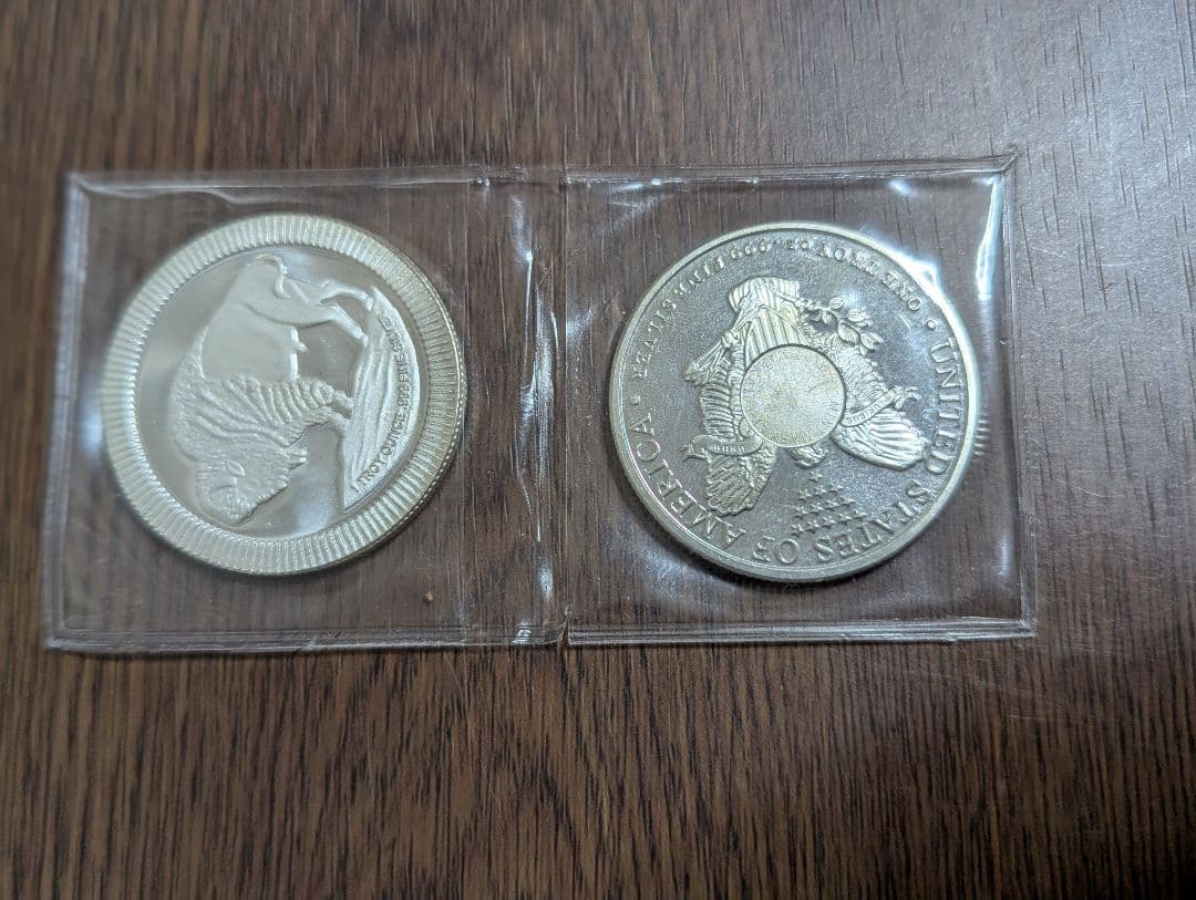 two oz fine silver 純銀2枚、1トロイオンス999、本物、米国