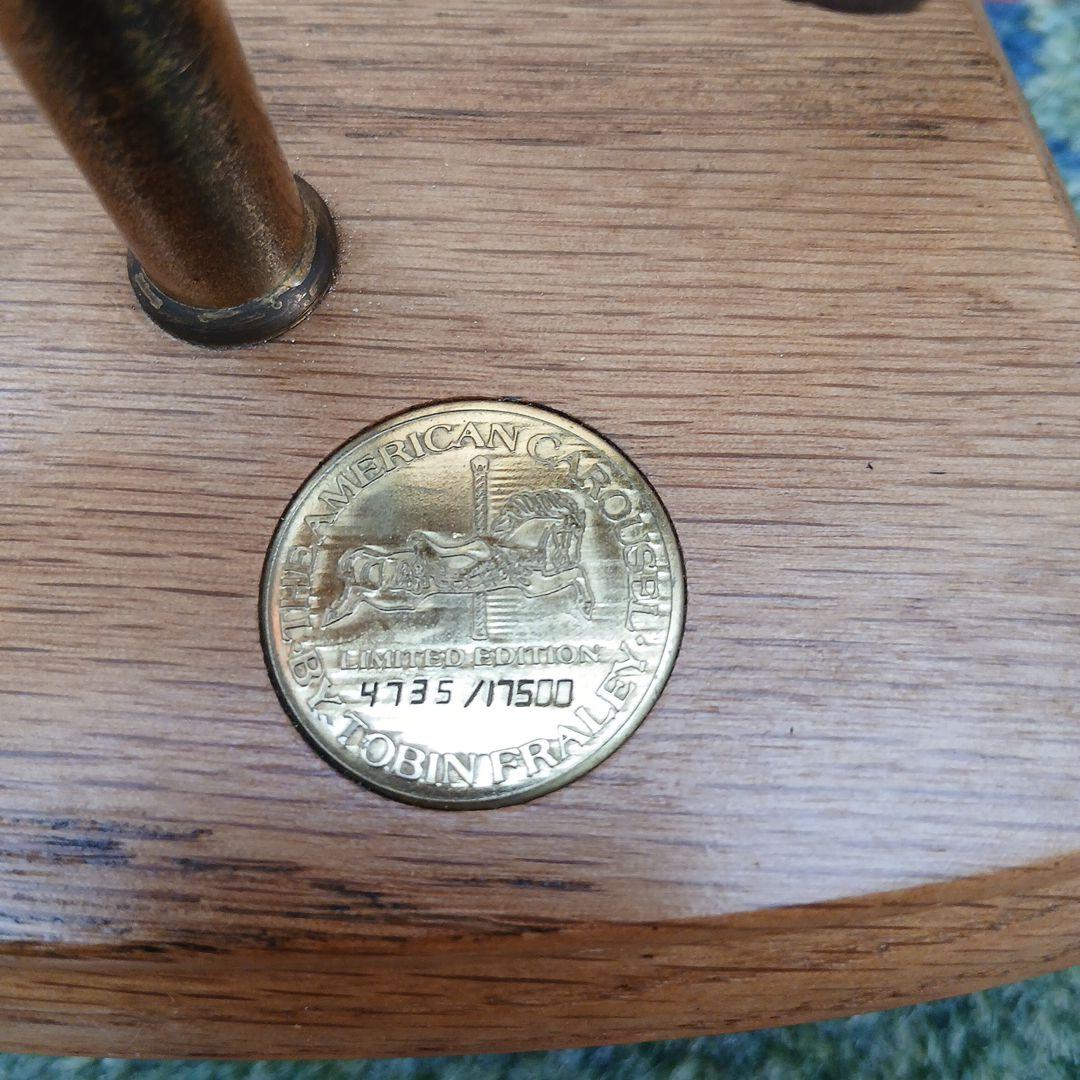 回転木馬のオルゴール付き置物(トビン.フレイ)