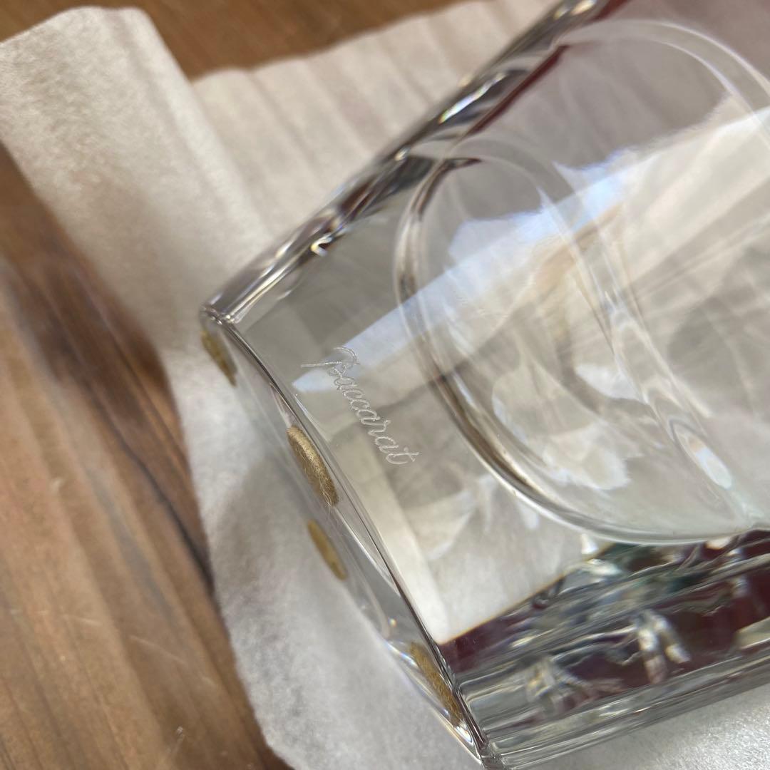 Baccarat バカラ WAVE フラワーベース ウェーブ 花瓶 箱付き