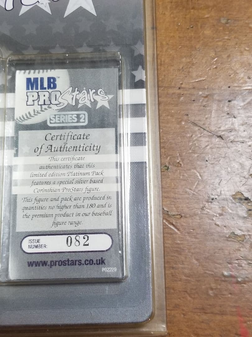 イチロー　マリナーズ　プラチナム　082　未開封(プロテクター付き)