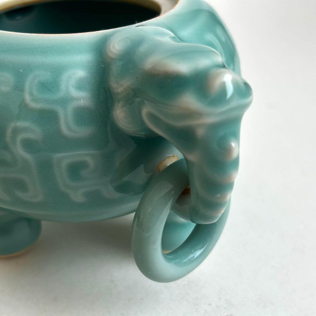 鍋島 小笠原長春 青磁 環付香炉 三足香炉 唐草模様 獅子 桐箱入りの