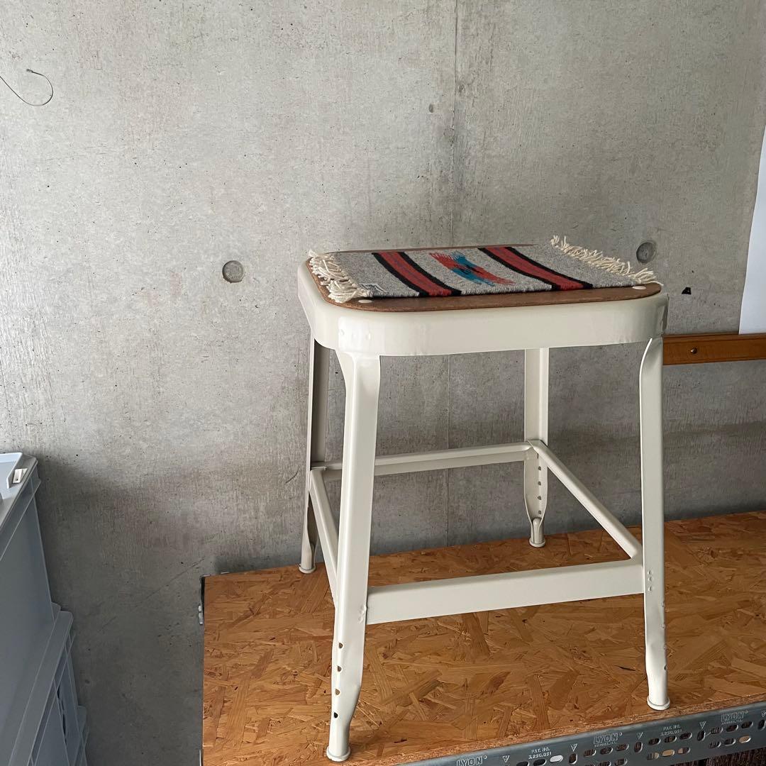 アメリカ製 LYON社 STOOL 【 LYON®︎ AURORA,ILL. 】