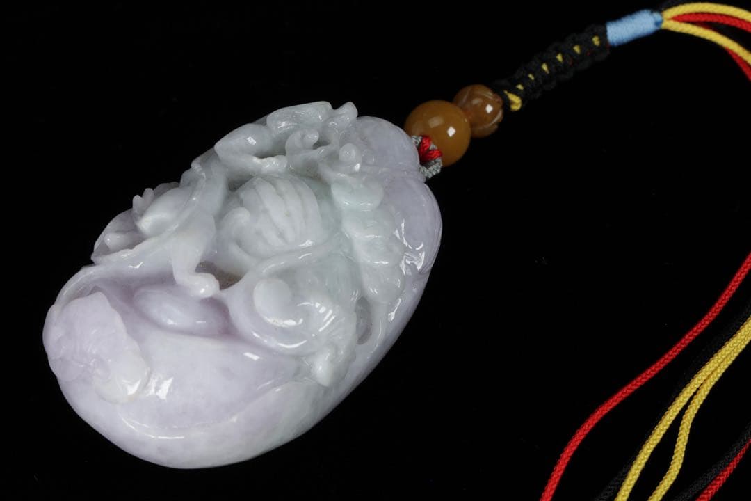 中国美術】 ラベンダー翡翠 紫翡翠手彫 細密彫刻 龍紋 握り石 根付 紐付